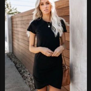 Black dress with side ruched